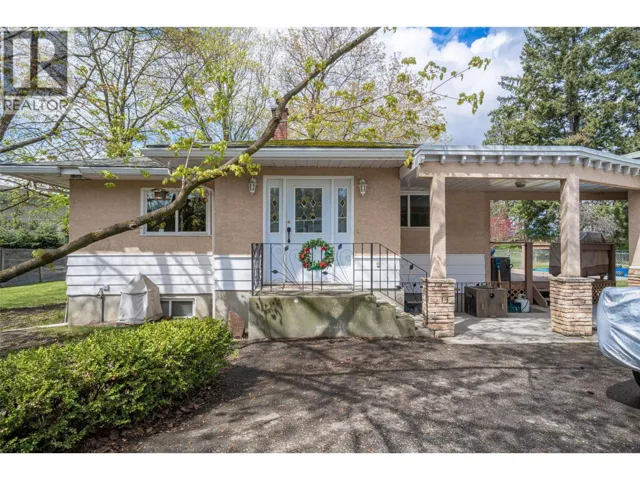 10001 & 10003 6 Highway, Coldstream, British Columbia V1B3B6
