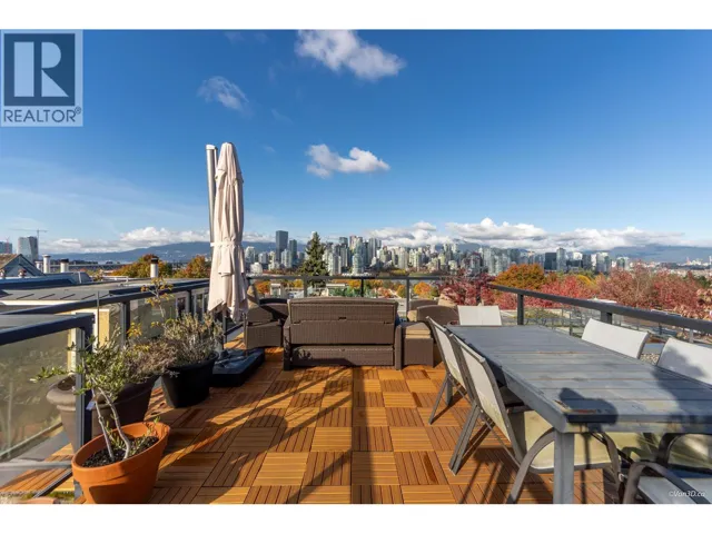 1017 W 8TH AVENUE, Vancouver, British Columbia V6H1C3