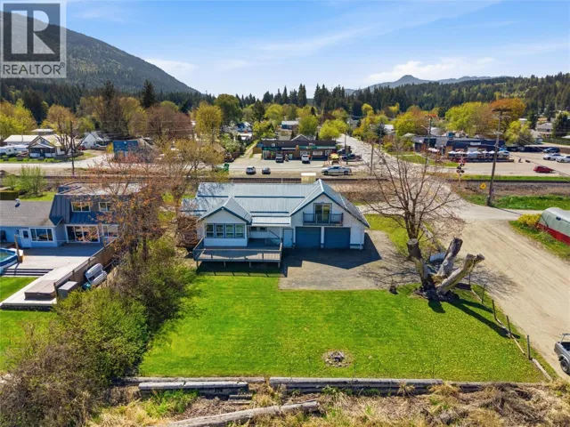 5041 75 Avenue NE, Salmon Arm, British Columbia V0E1K0
