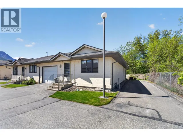 780 10 Street SW Unit# 7, Salmon Arm, British Columbia V1E1L9