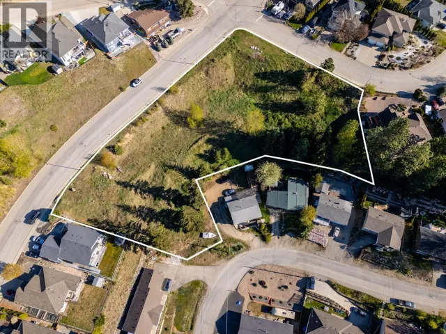 1827 Mountain View Avenue, Lumby, British Columbia V0E2G0