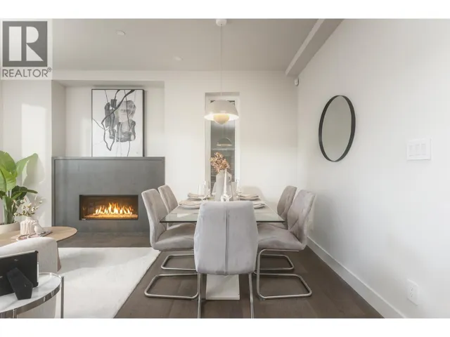 1 638 E 46TH AVENUE, Vancouver, British Columbia V5W2A3