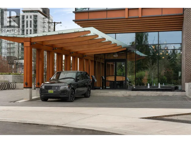TH2 423 6TH STREET, West Vancouver, British Columbia V7T0A1