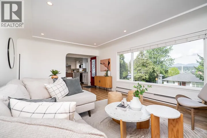 914 LADNER STREET, New Westminster, British Columbia V3L4W4