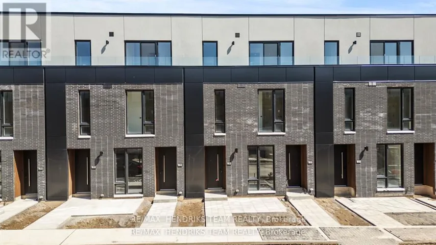 66 EVERETT COMMON, St. Catharines (Oakdale), Ontario L2P0H1