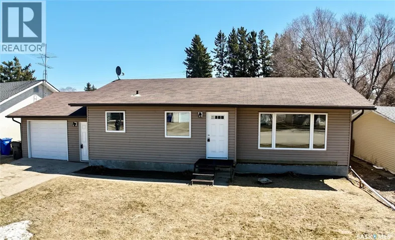 320 3rd STREET, Bredenbury, Saskatchewan S0A0H0