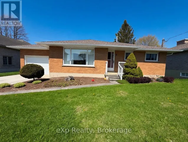 3 DIETZ STREET, South Bruce, Ontario N0G2J0