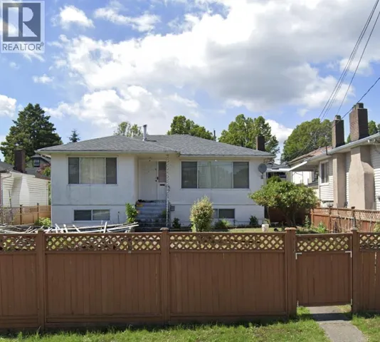 4951 RUPERT STREET, Vancouver, British Columbia V5R2J6