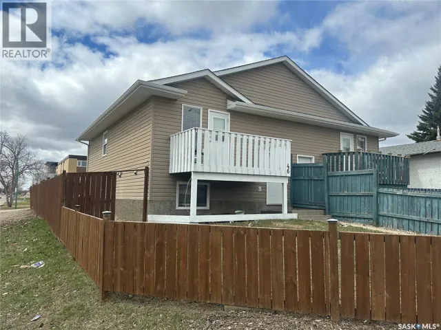 46 Clarke AVENUE, Yorkton, Saskatchewan S3N2M3