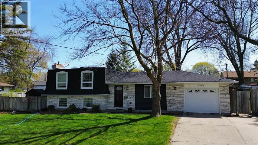 1508 LEN AVENUE, Sarnia, Ontario N7S3N1
