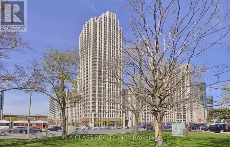 902 - 628 FLEET STREET, Toronto (Niagara), Ontario M5V1A8