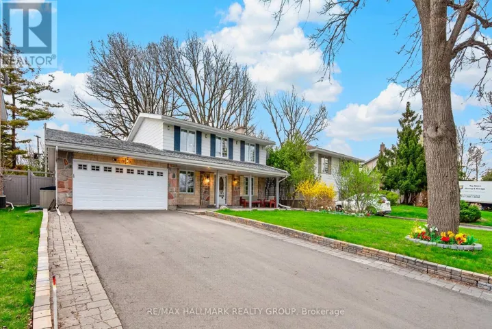 1930 SOUTHAMPTON COURT, Ottawa, Ontario K2C0W4