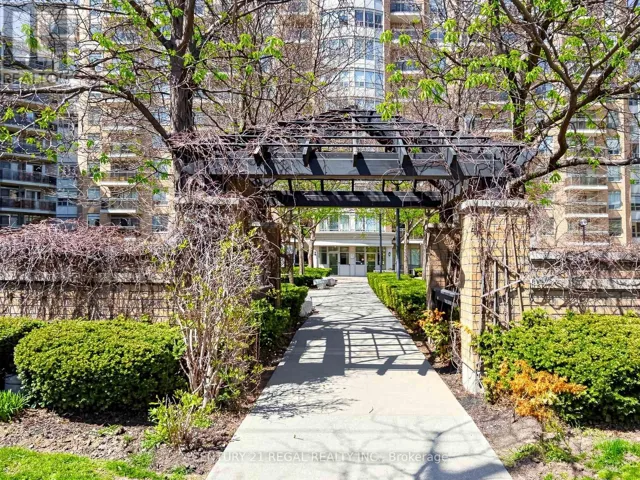 336 - 650 LAWRENCE AVENUE W, Toronto (Englemount-Lawrence), Ontario M6A3E8