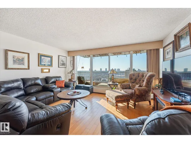9923 103 ST NW, Edmonton, Alberta T5K2J3
