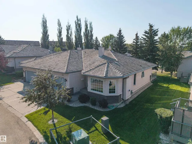 #128 215 BLACKBURN EAST DR SW, Edmonton, Alberta T6W1B9