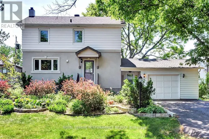 64 STARWOOD ROAD, Ottawa, Ontario K2G1Z3