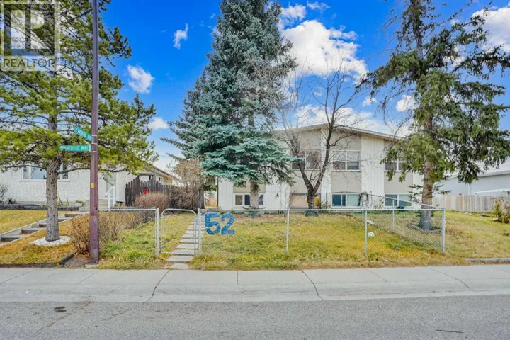 52 Pennsburg Way SE, Calgary, Alberta T2A2J5