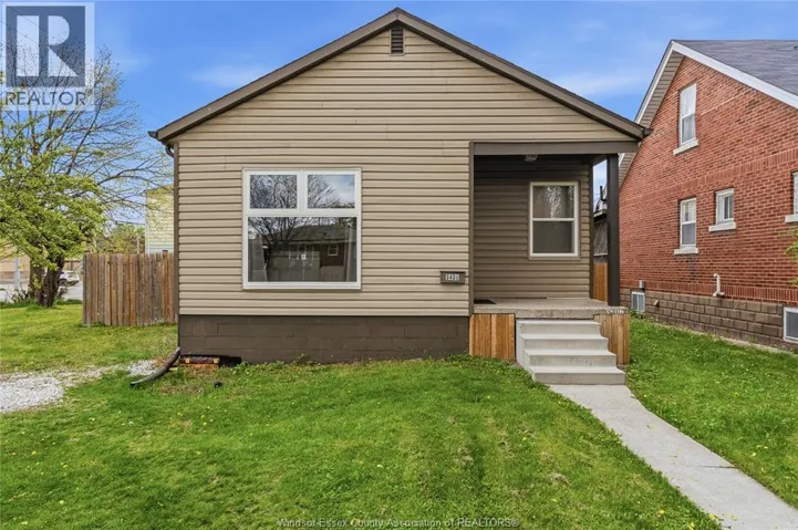 3406 TURNER, Windsor, Ontario N8W3M5