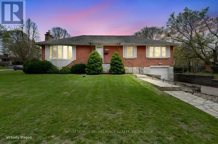 302 ARROWHEAD PLACE, Kingston (West of Sir John A. Blvd), Ontario K7M3L3