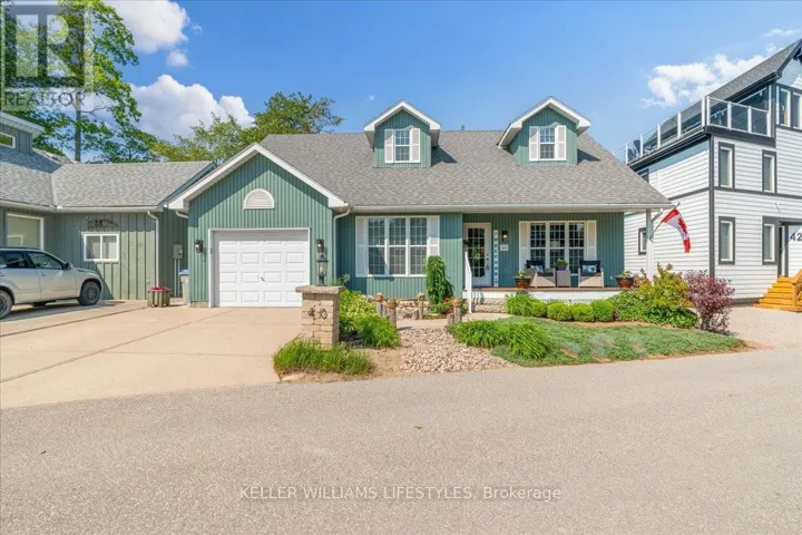 40 LAKESIDE CIRCLE, Lambton Shores (Grand Bend), Ontario N0M1T0