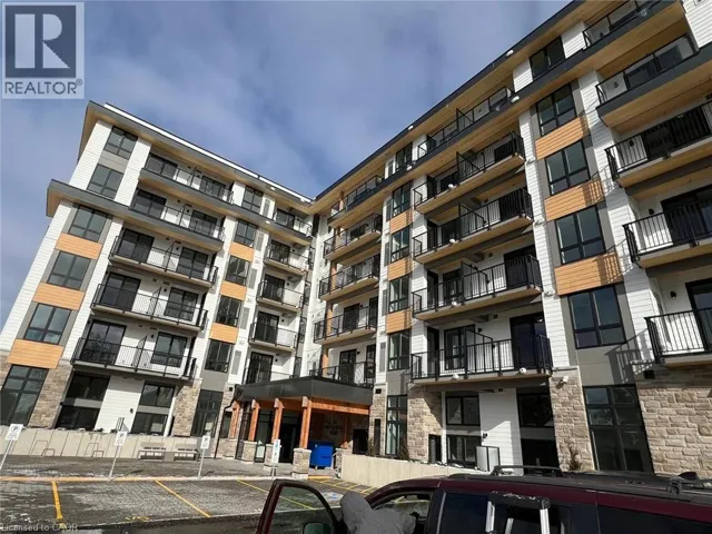 101 GOLDEN EAGLE Road Unit# 111, Waterloo, Ontario N2V1C3
