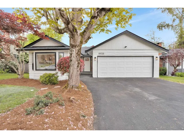 19725 50A AVENUE, Langley, British Columbia V3A7L1