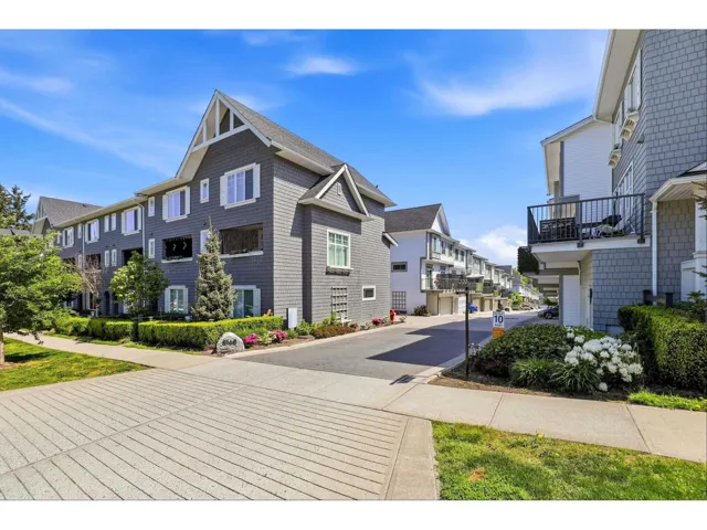 19 8168 136A STREET, Surrey, British Columbia V3W2Z6