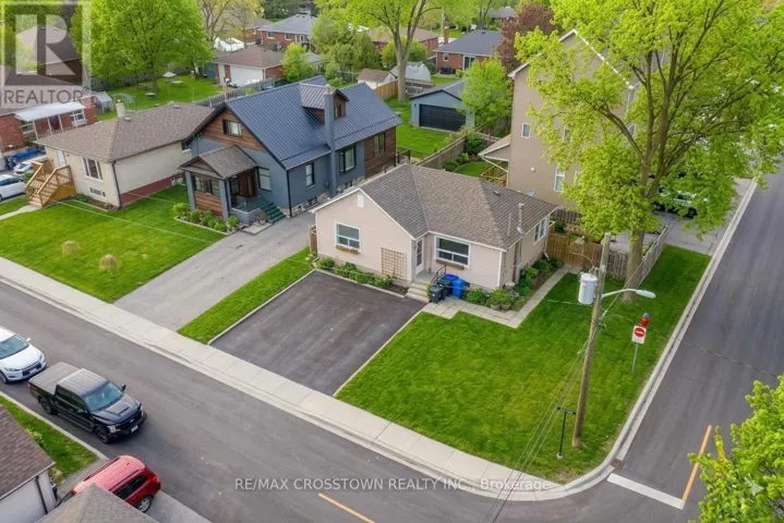 41 JAMES STREET, Bradford West Gwillimbury (Bradford), Ontario L3Z2B2