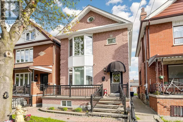 70 BARTLETT AVENUE, Toronto (Dovercourt-Wallace Emerson-Junction), Ontario M6H3E6
