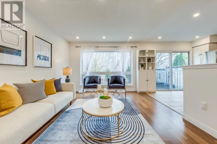 2066 BROADLEAF CRESCENT, Burlington (Orchard), Ontario L7L6S4