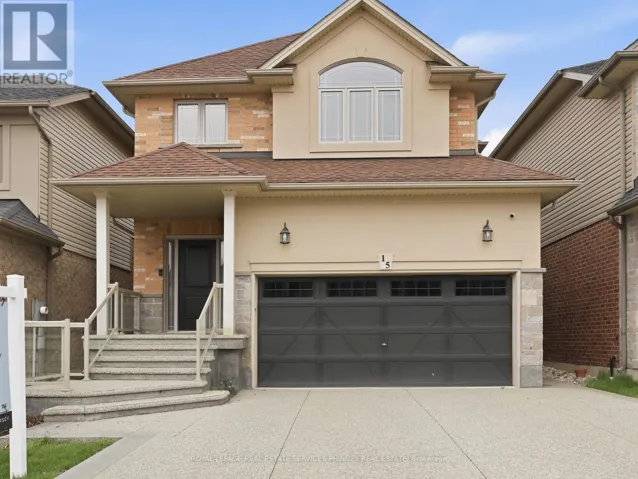 15 CUTTS CRESCENT, Hamilton (Binbrook), Ontario L0R1C0