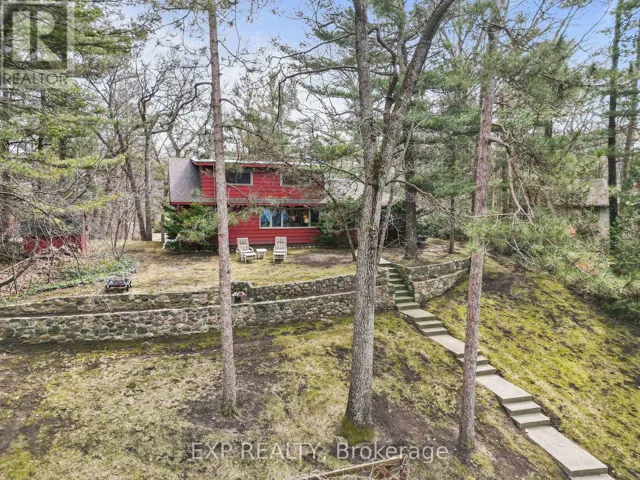 9 SUMMIT AVENUE, South Huron (Stephen), Ontario N0M1T0