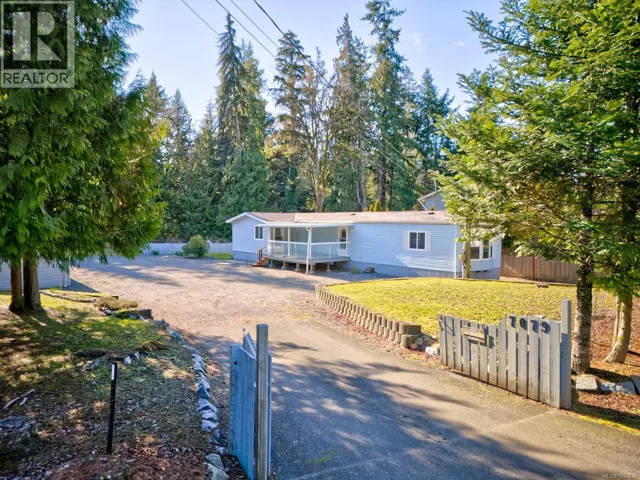 7079 Blackjack Dr, Lantzville, British Columbia V0R2H0