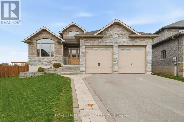27 BLOSSOM COURT, Quinte West (Murray Ward), Ontario K8V0E8