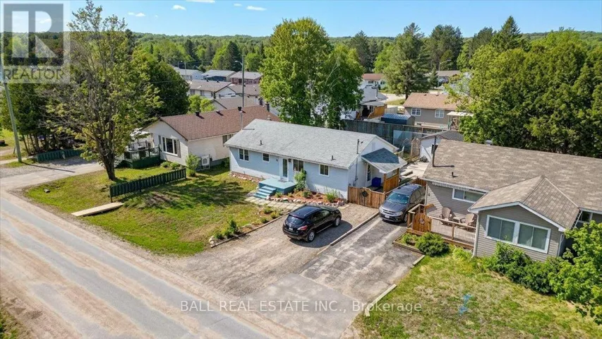 32 HEMLOCK STREET, Highlands East (Bicroft Ward), Ontario K0L1M0
