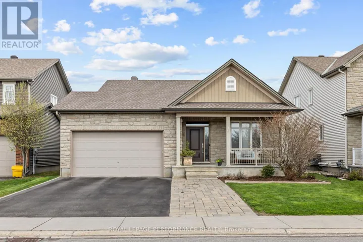 15 YORK CROSSING CROSSING, Russell, Ontario K4R0C4