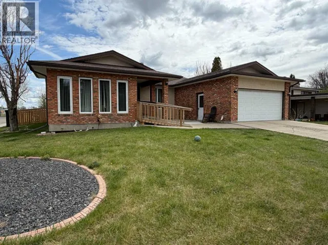 5411 46 Street, Taber, Alberta T1g1G7