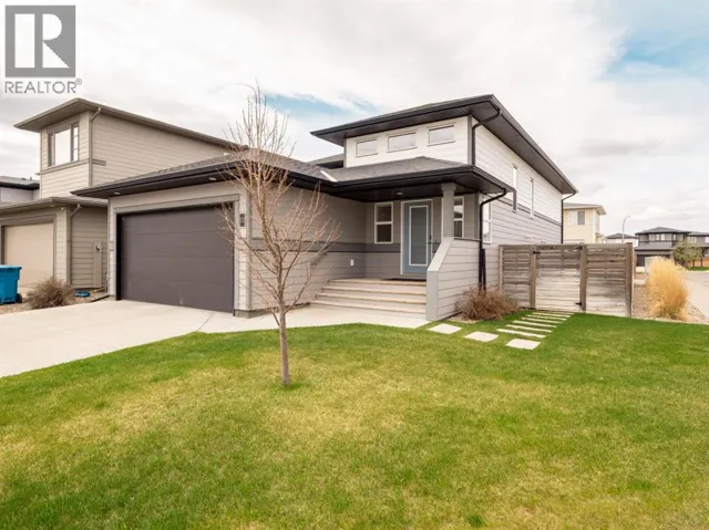 502 Devonia Road W, Lethbridge, Alberta T1J5J7