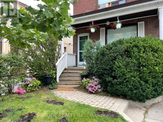 61 GUESTVILLE AVENUE, Toronto (Mount Dennis), Ontario M6N4N4