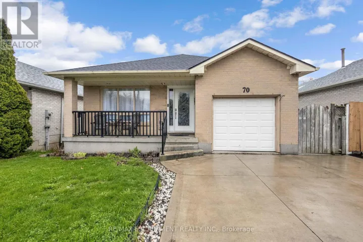 70 OSSINGTON DRIVE, Hamilton (Broughton), Ontario L8W3S4