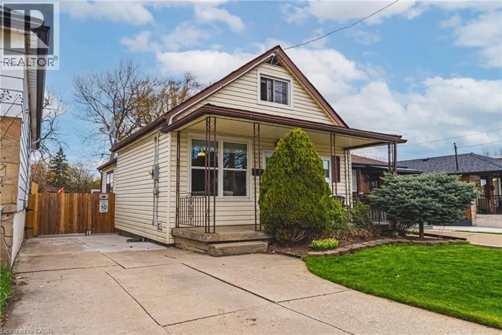 161 IVON Avenue, Hamilton, Ontario L8H5S7