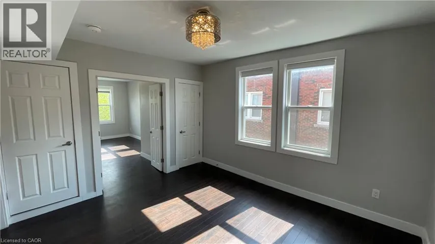 1544 KING Street E Unit# 406, Hamilton, Ontario L8K1S9