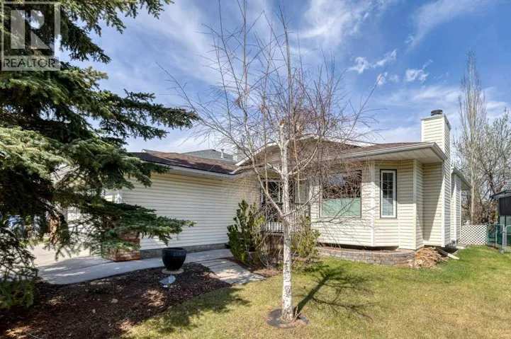 79 Riverview Circle, Cochrane, Alberta T4C1K4