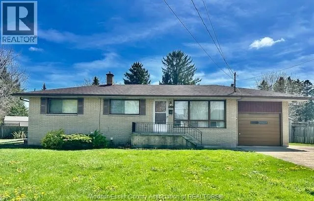 921 KENNEDY DRIVE West, Windsor, Ontario N9G1T2