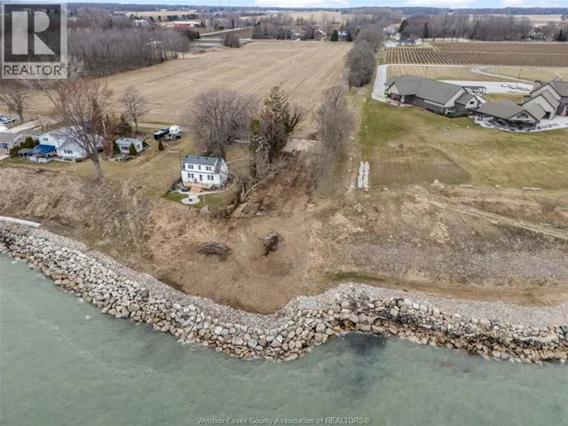 147 Howe, Essex, Ontario N0R1G0
