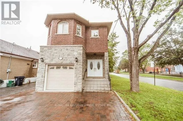 18 CORVETTE AVENUE, Toronto (Kennedy Park), Ontario M1K3E8