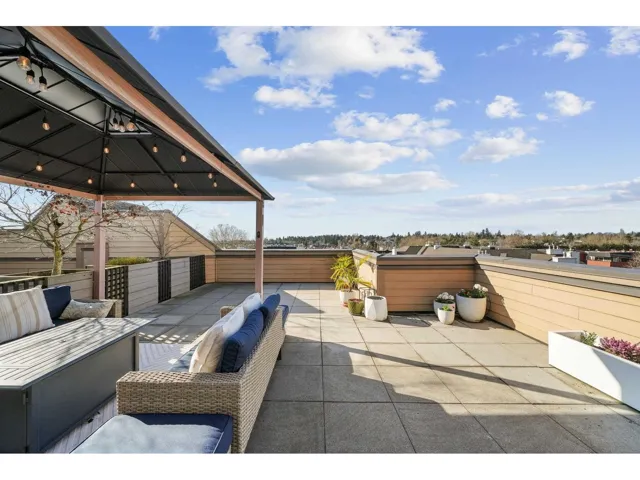 406 5811 177B STREET, Surrey, British Columbia V3S4J4
