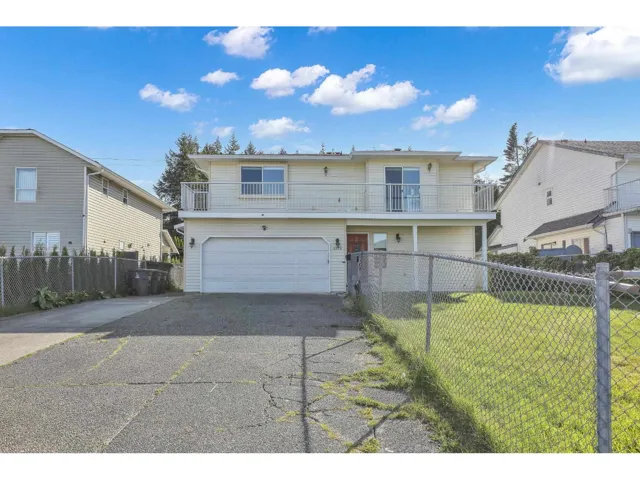 1876 KING GEORGE BOULEVARD, Surrey, British Columbia V4A5A1