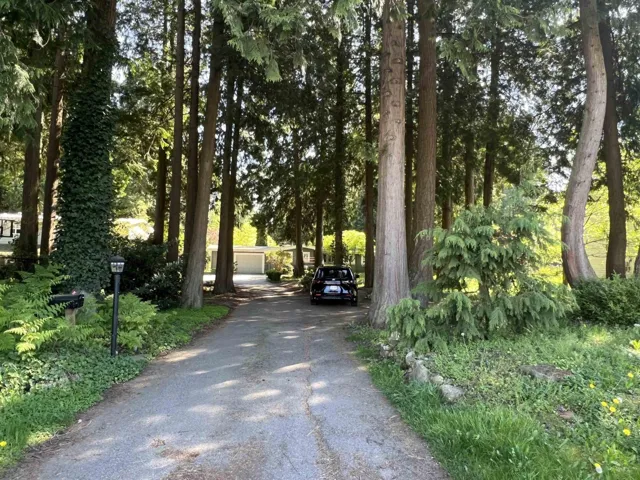 12564 24 AVENUE, Surrey, British Columbia V4A2E4