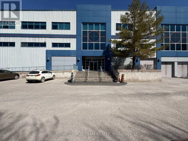 900 MORRISON DRIVE, Ottawa, Ontario K2H8K7